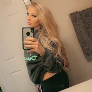 Meet your Posher, Brittany